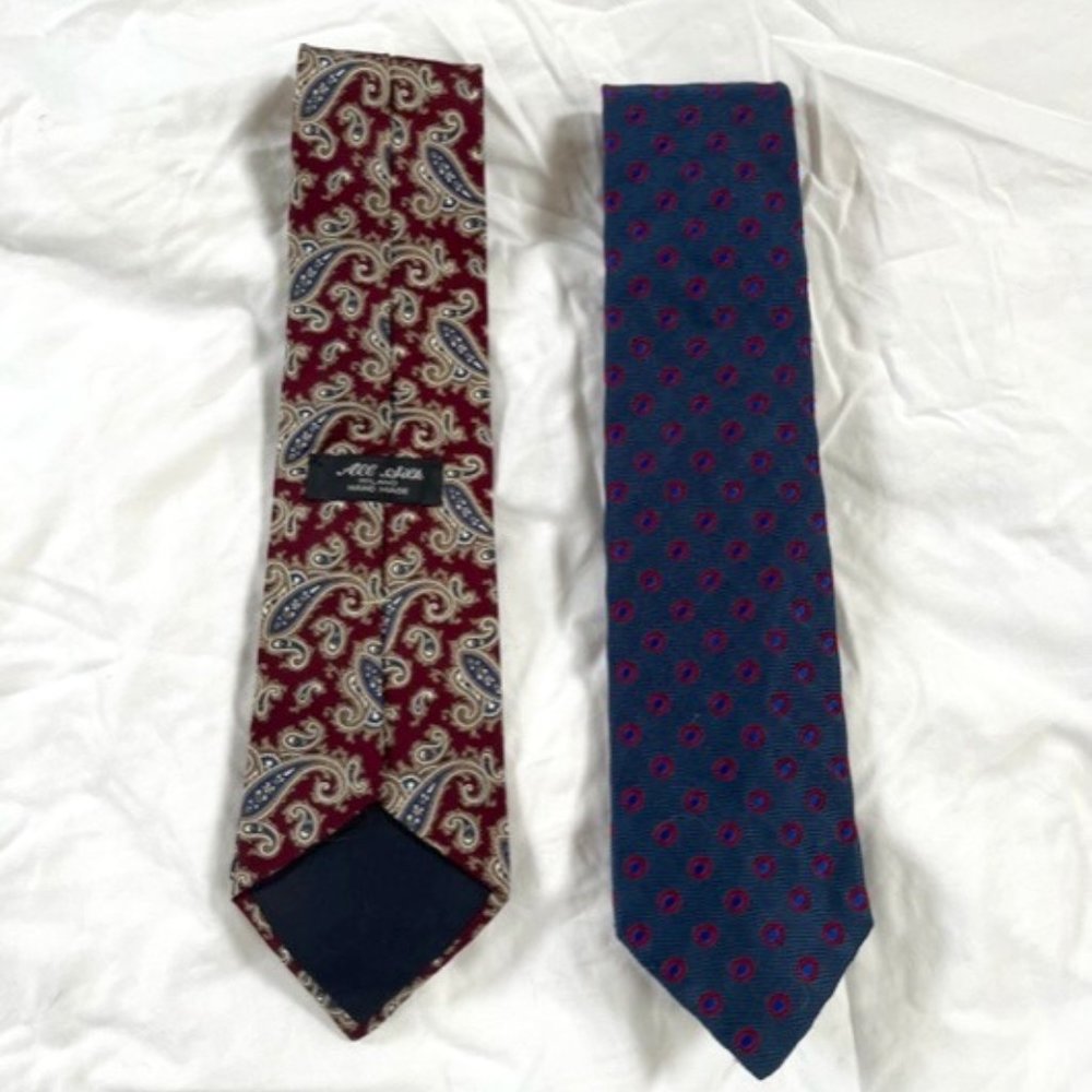 2 Men's ties